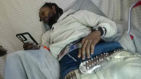 Snapshot of ogdigbick chatting on 03/07/25, 03:07 OGDigBick online show from 03/07/25, 03:07