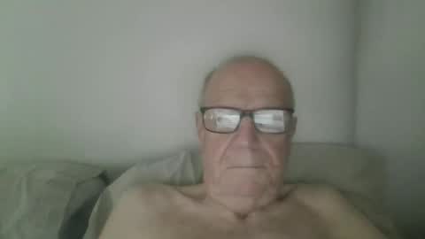 Snapshot of oggi95 chatting on 03/24/26, 07:57 oggi95 online show from 03/24/26, 07:57