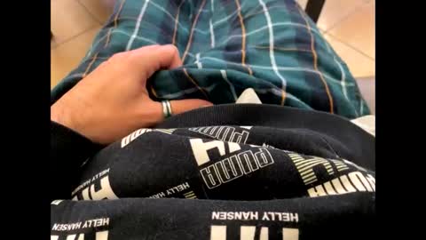 oggs48 online show from 10/30/25, 01:01