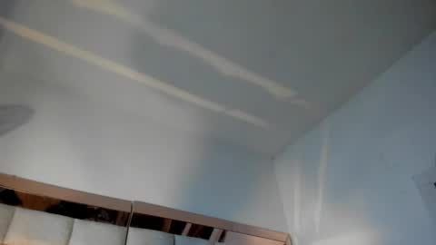 Snapshot of oh_holly chatting on 04/15/26, 04:30 Holly online show from 04/15/26, 04:30