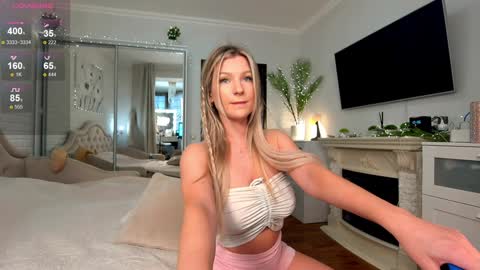 Julie online show from 01/25/25, 07:06