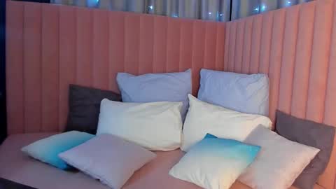 Snapshot of oh_kate_ chatting on 02/21/26, 02:12 oh_kate_ online show from 02/21/26, 02:12