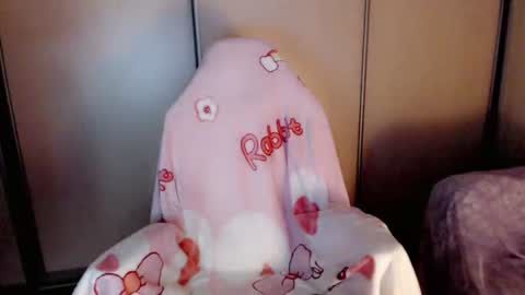 Snapshot of oh_pichuu chatting on 07/03/26, 01:06 Milly online show from 07/03/26, 01:06