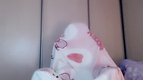 Snapshot of oh_pichuu chatting on 07/09/26, 01:15 Milly online show from 07/09/26, 01:15