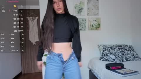 ohanna_ online show from 11/26/25, 10:11