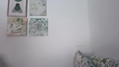 ohanna_ online show from 04/22/26, 03:24