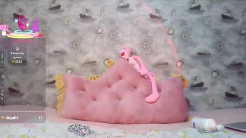 Nina online show from 09/11/25, 11:05