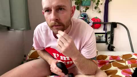 Snapshot of ohhhhhsurrender chatting on 10/09/25, 01:31 ohhhhhsurrender online show from 10/09/25, 01:31