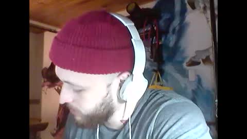 Snapshot of ohkulus chatting on 03/11/25, 01:37 ohkulus online show from 03/11/25, 01:37