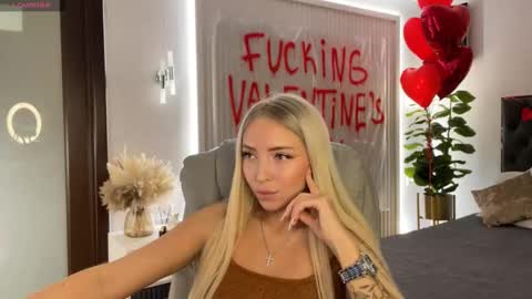 Emma online show from 02/17/26, 01:13