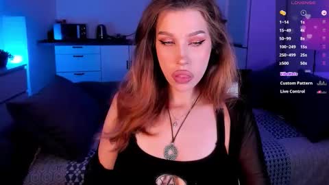 Light  online show from 10/20/25, 06:30