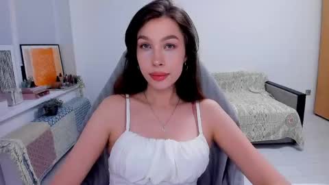 Light  online show from 05/08/26, 06:46