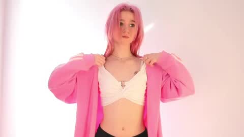 Emi and Ohpi online show from 04/10/26, 12:43