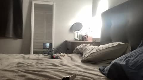 Snapshot of ohrileyxo chatting on 10/21/25, 09:04 riley online show from 10/21/25, 09:04