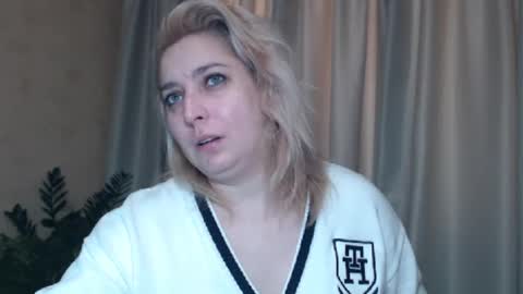 Iren online show from 01/12/25, 07:11