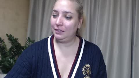 Iren online show from 12/15/25, 09:13