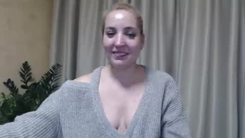 Mari online show from 01/19/25, 12:06