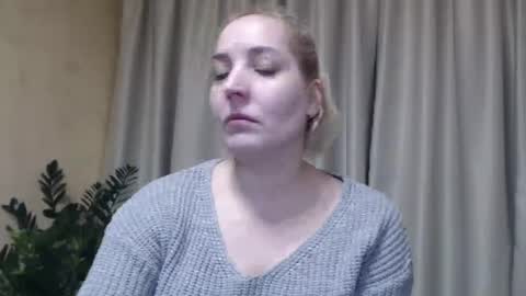 Mari online show from 02/12/25, 12:12