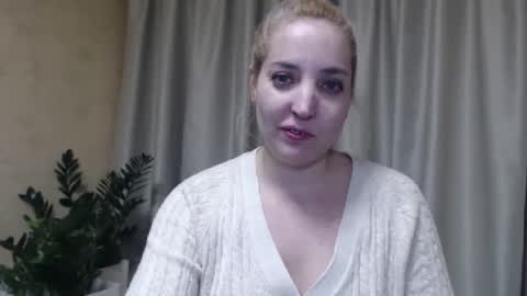 Mari online show from 02/15/25, 06:12