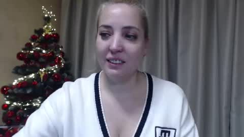 Mari online show from 12/19/25, 06:26