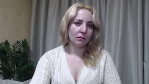 Mari online show from 04/09/26, 03:50