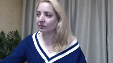 Mari online show from 04/11/26, 04:00