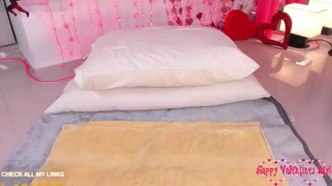 ohyesly_ online show from 02/12/26, 10:10