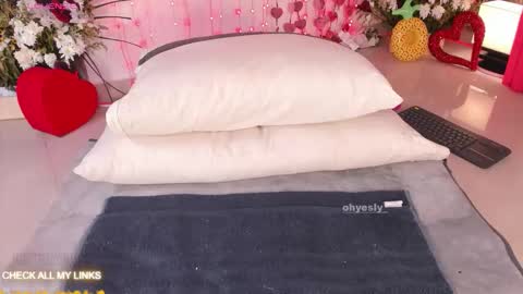 ohyesly_ online show from 02/21/26, 10:05