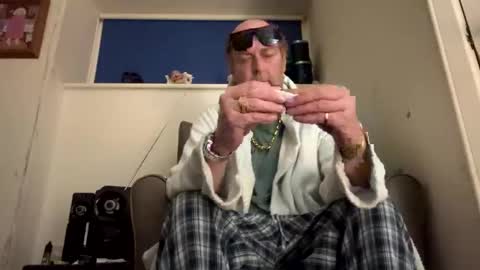 oiljames167 online show from 11/02/25, 02:36