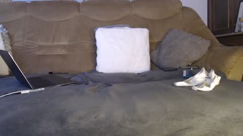 okayletschill online show from 02/08/25, 11:24