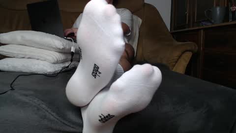 Snapshot of okayletschill chatting on 04/04/26, 11:02 okayletschill online show from 04/04/26, 11:02