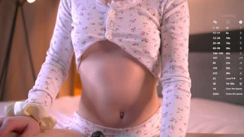 Henrietta or Rita online show from 01/18/26, 05:06