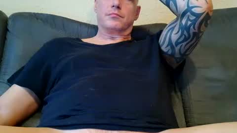 Snapshot of olavdelux chatting on 09/12/25, 08:58 olavdelux online show from 09/12/25, 08:58