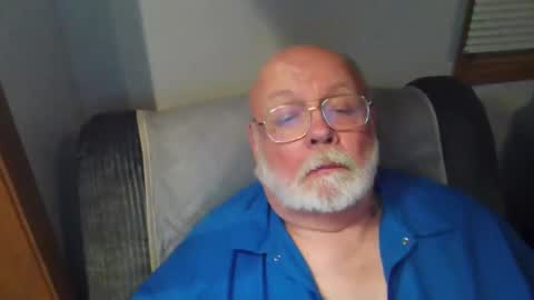 Snapshot of old_guy111 chatting on 11/26/25, 03:29 old_guy111 online show from 11/26/25, 03:29