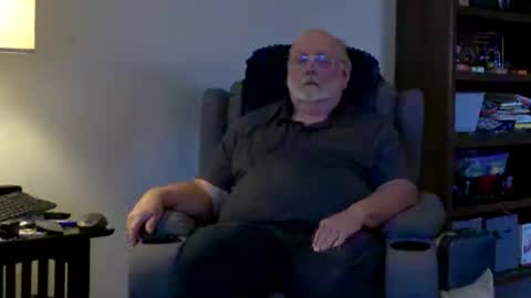 Snapshot of old_guy111 chatting on 06/02/26, 01:18 old_guy111 online show from 06/02/26, 01:18