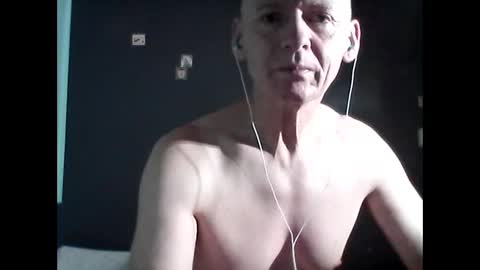 oldbuthorny62 online show from 02/22/25, 10:52