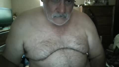 Snapshot of oldcockforyngladies chatting on 10/04/25, 02:59 oldcockforyngladies online show from 10/04/25, 02:59