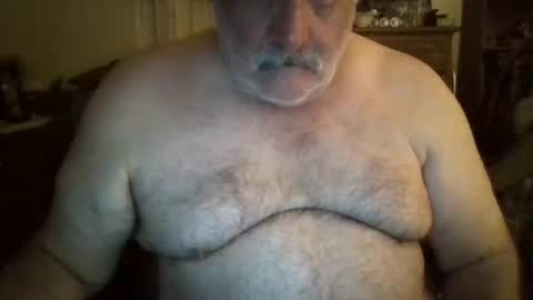 Snapshot of oldcockforyngladies chatting on 11/12/25, 10:26 oldcockforyngladies online show from 11/12/25, 10:26