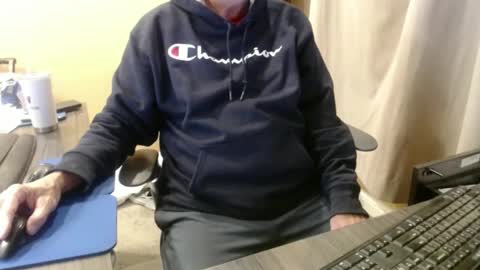 Snapshot of olderandwiser chatting on 12/30/24, 05:26 Older and Wiser online show from 12/30/24, 05:26