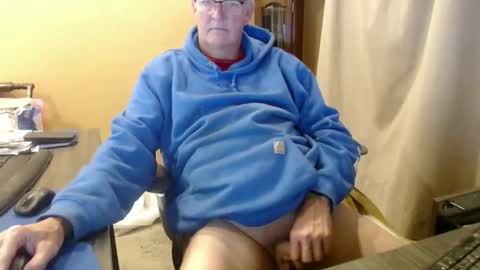 Snapshot of olderandwiser chatting on 01/05/25, 05:30 Older and Wiser online show from 01/05/25, 05:30