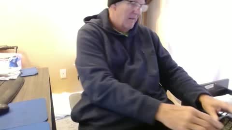 Snapshot of olderandwiser chatting on 01/06/25, 05:16 Older and Wiser online show from 01/06/25, 05:16