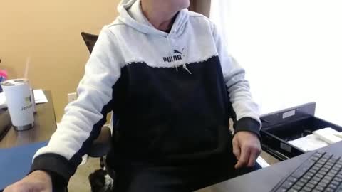 Snapshot of olderandwiser chatting on 01/17/25, 04:36 Older and Wiser online show from 01/17/25, 04:36