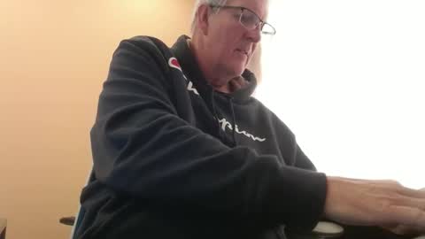 Snapshot of olderandwiser chatting on 01/20/25, 10:04 Older and Wiser online show from 01/20/25, 10:04