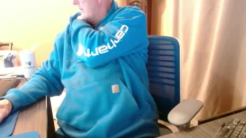 Snapshot of olderandwiser chatting on 01/26/25, 04:20 Older and Wiser online show from 01/26/25, 04:20