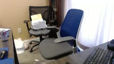 Snapshot of olderandwiser chatting on 02/06/25, 04:36 Older and Wiser online show from 02/06/25, 04:36