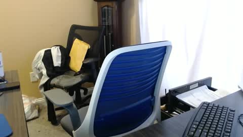 Snapshot of olderandwiser chatting on 03/12/25, 04:24 Older and Wiser online show from 03/12/25, 04:24