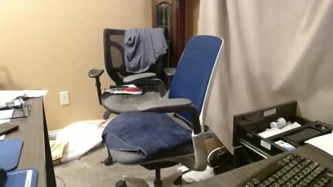 Snapshot of olderandwiser chatting on 10/19/25, 03:29 Older and Wiser online show from 10/19/25, 03:29