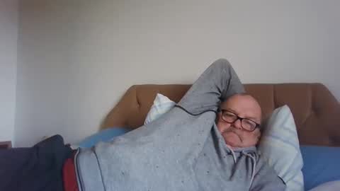 oldfkr69 online show from 03/04/26, 12:11