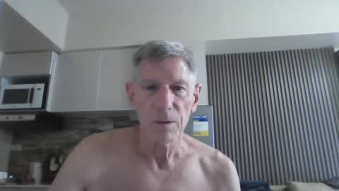 Snapshot of oldgeorge chatting on 11/20/25, 07:19 George online show from 11/20/25, 07:19