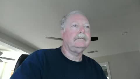 Snapshot of oldlakeguy chatting on 10/29/25, 06:53 OldLakeGuy online show from 10/29/25, 06:53